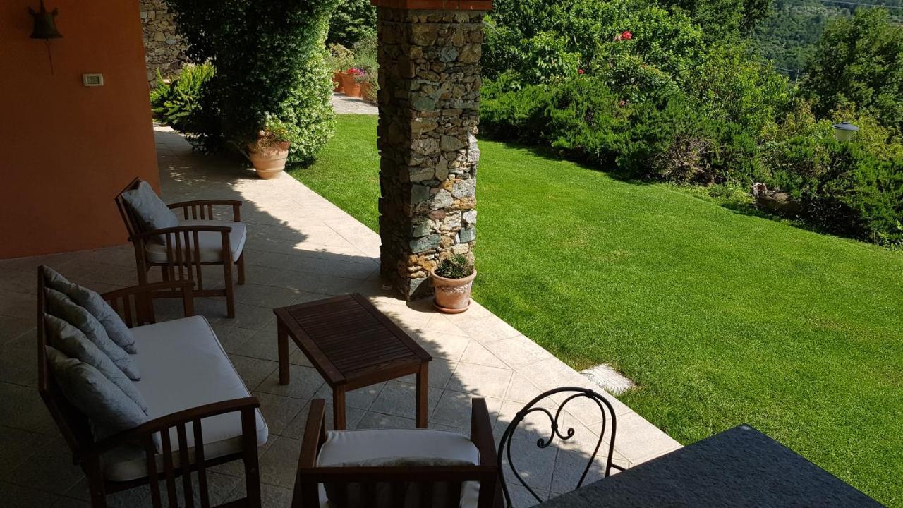 Villa Claudia Quiliano Luaran gambar